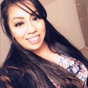 Meet your Posher, Angela